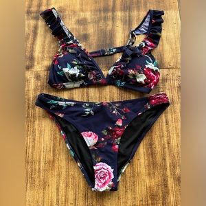 Cupshe medium bikini